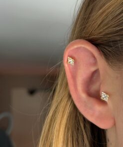Üçgen Kesim Taşlı Çelik Piercing