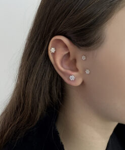 Taşlı Çiçek Model Titanyum Piercing