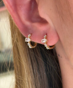 Işıltılı Taş Küpe