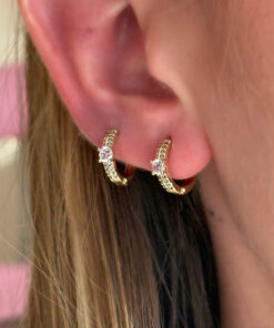 Çevresi Taşlı Tektaş Küpe