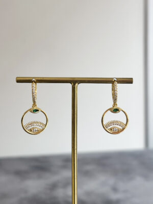 Yeşil Taş Detaylı Sallantılı Küpe