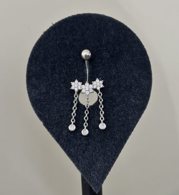 Üç Çiçek Göbek Piercing