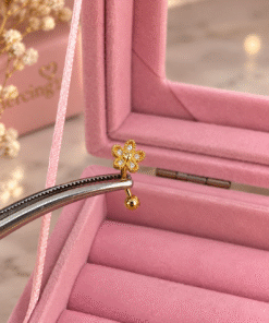 Çiçek Figürlü Titanyum Gold Piercing