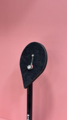 Düz Taşlı Silver Titanyum Göbek Piercingi