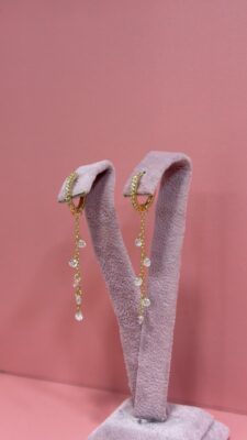 Sallantılı Gold Çelik Küpe