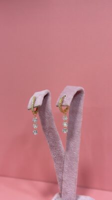 3 Taş Çelik Gold Küpe